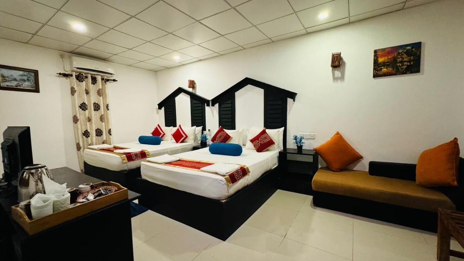 ซันไชน์ รีสอร์ต แอนด์ สปา Hotel สิกิริยา ภายนอก รูปภาพ