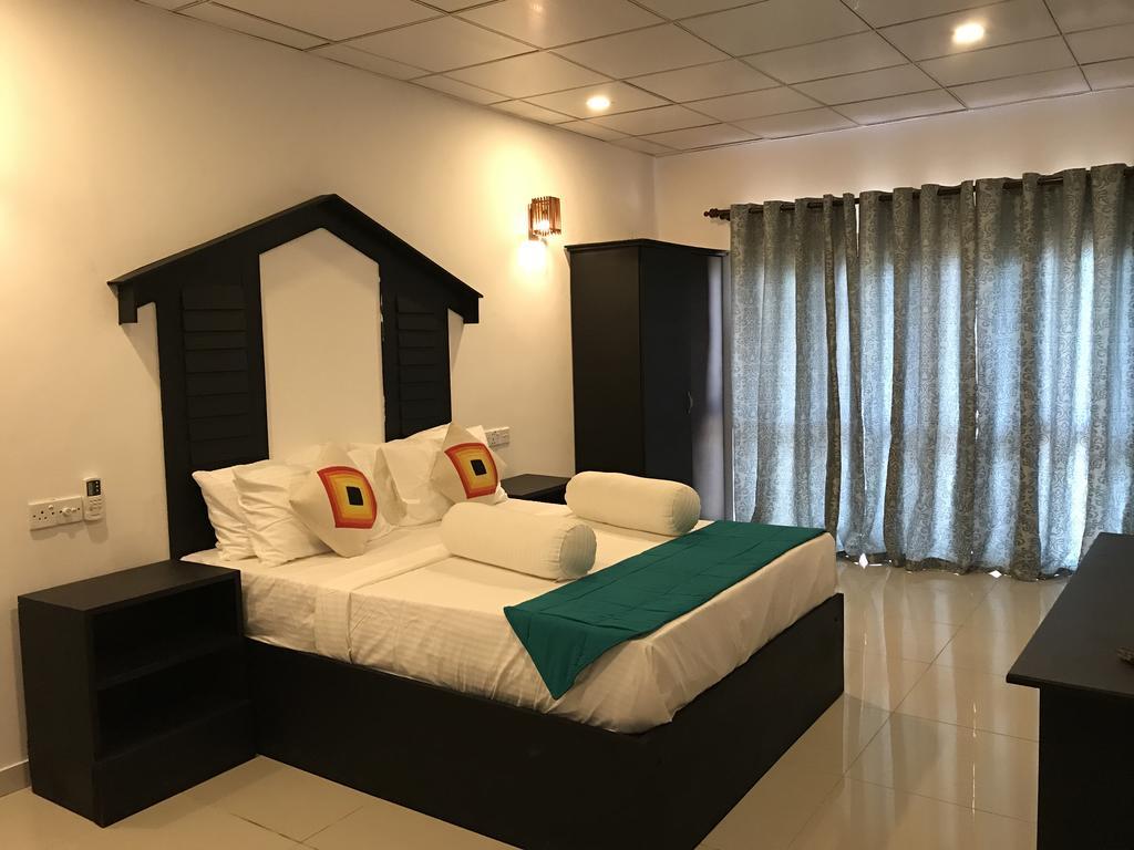 ซันไชน์ รีสอร์ต แอนด์ สปา Hotel สิกิริยา ภายนอก รูปภาพ